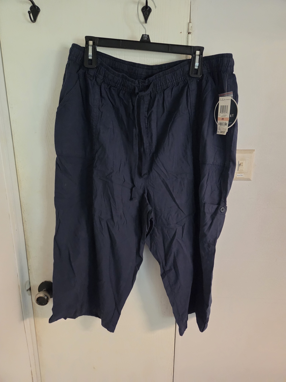 Karen Scott Navy Drawstring Capris with Pockets - Picture 2 of 6